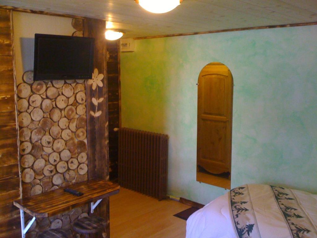 Hotel La Marmotte Жерарме Номер фото
